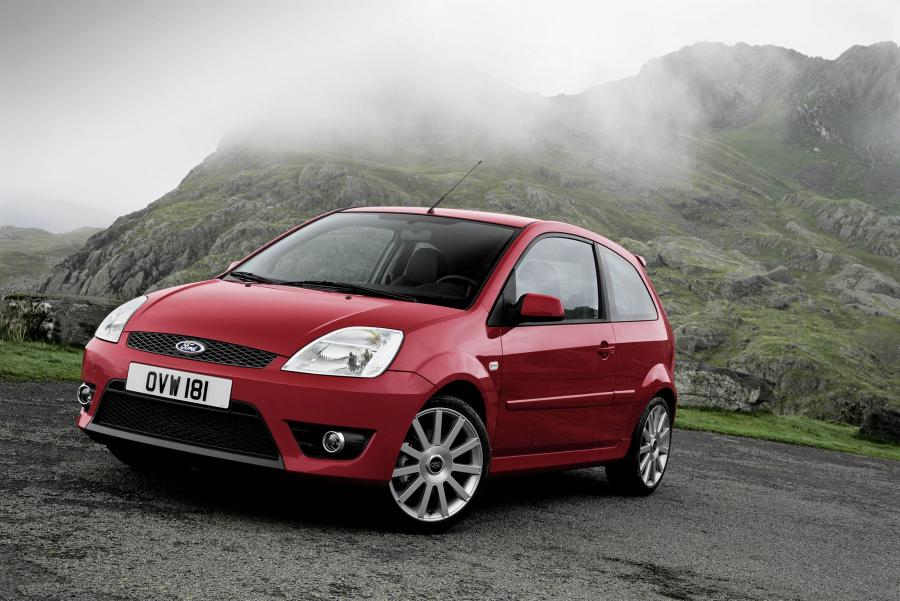  Ford Fiesta ST 2005 года  (фото 40 из 57)